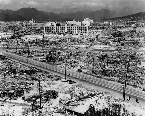 [Photo] Hiroshima, Japan in ruins, 1945 | World War II Database