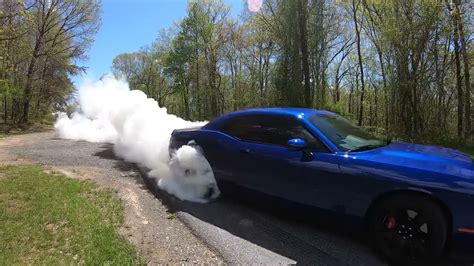 MY BEST HELLCAT REDEYE BURNOUT! - YouTube