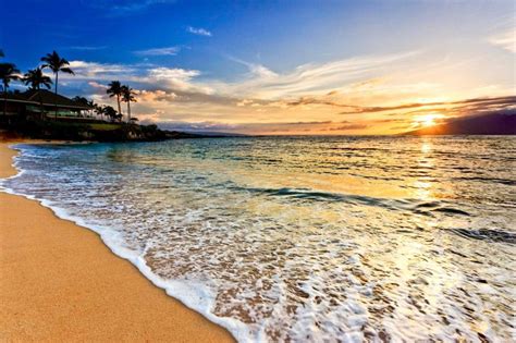 Kapalua Bay Sunset, Maui | Hawaii resorts, Kapalua bay, Hawaii beaches