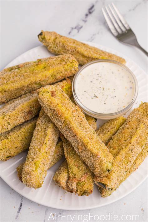 Crispy Air Fryer Dill Pickles | Air Frying Foodie