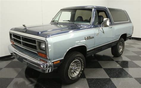 Extinct Beast: 1987 Dodge Ramcharger