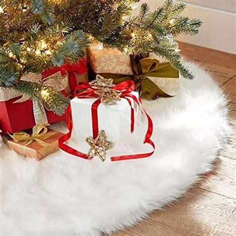 Top 10 Best Christmas Tree Skirts in 2024 - Bestlist (Top Quality Reviews)