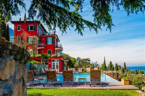 Hotel Bellevue San Lorenzo Malcesine Prices 2025 - Lake Garda | Gardalake.com