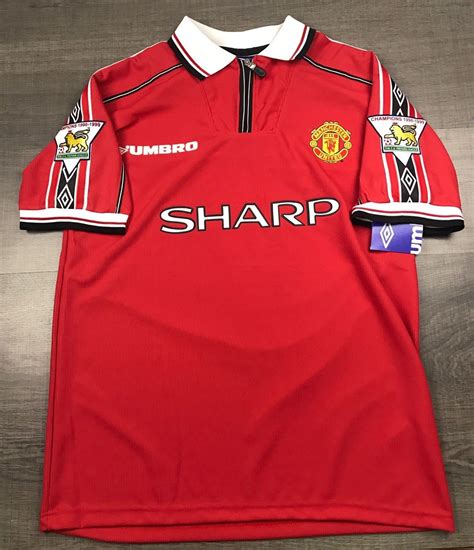 Man Utd Retro 1998/2000 Football Shirt - Beckham Keane Giggs Scholes ...