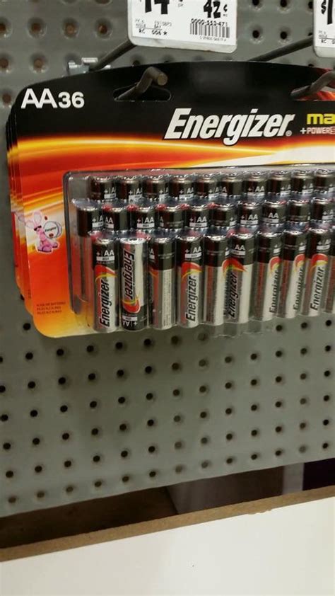 this single battery in a battery pack : r/mildlyinfuriating