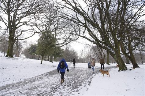 Glasgow and Edinburgh weather forecast shows 100 PER CENT chance of ...