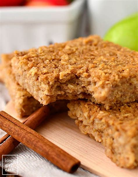 Apple Cinnamon Oatmeal Bars - Healthy Breakfast or Snack