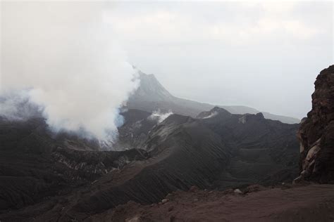 Suwanosejima Volcano