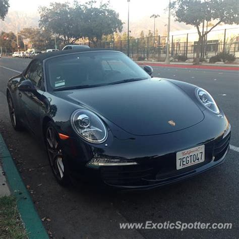 Porsche 911 spotted in Pasadena, California on 11/17/2016