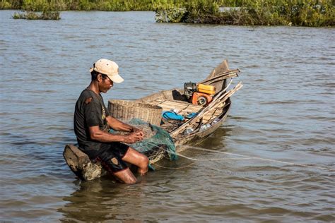 Water for fish: Sustainable inland fisheries | IUCN