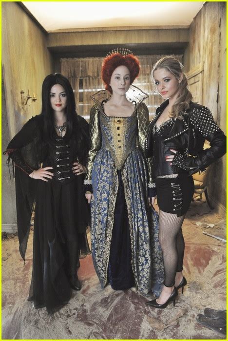 Pretty Little 'Halloween' Liars -- PICS & Promo! | Photo 439105 - Photo Gallery | Just Jared Jr.