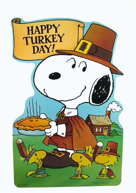 Snoopy Thanksgiving Wall Decor | Thanksgiving snoopy, Snoopy halloween, Snoopy