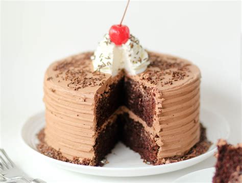 Root Beer Float Cake - Confessions of a Cookbook Queen | Beer cake ...