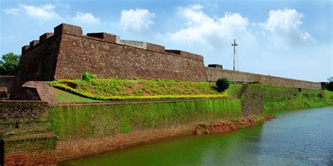 Jeevan's KALLI VALLI : St.Angelo's Fort Cannanore- Kannur fort