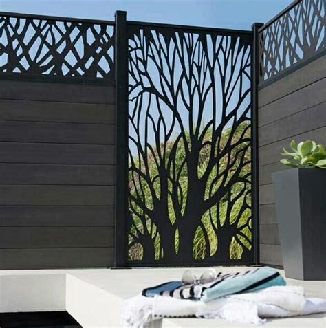 Outdoor Lattice Privacy Screen in 2020 | Lattice privacy screen ...