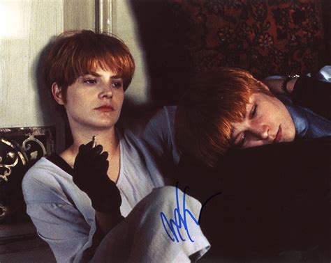 JENNIFER JASON LEIGH - Single White Female AUTOGRAPH Signed 8x10 Photo