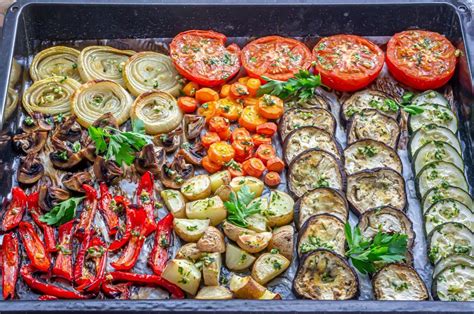 Verduras al horno, cómo hacerlas asadas perfectas | Receta | Verduras, Verduras al horno ...