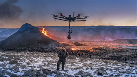 Incredible Icelandic volcano eruption shot in 8K VR by Insta360 camera ...