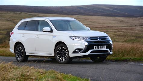 Mitsubishi Outlander PHEV Long Term Test Report 4 – Can it really achieve 150mpg in real-life ...