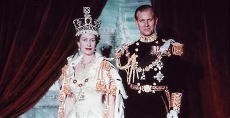 Queen Elizabeth 2 Coronation Dress