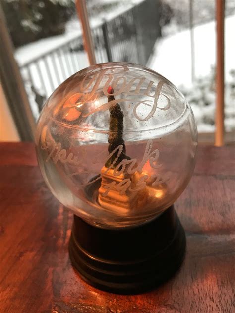 Etched New York Statue of Liberty Souvenir Snow Globe 1952 | New york ...