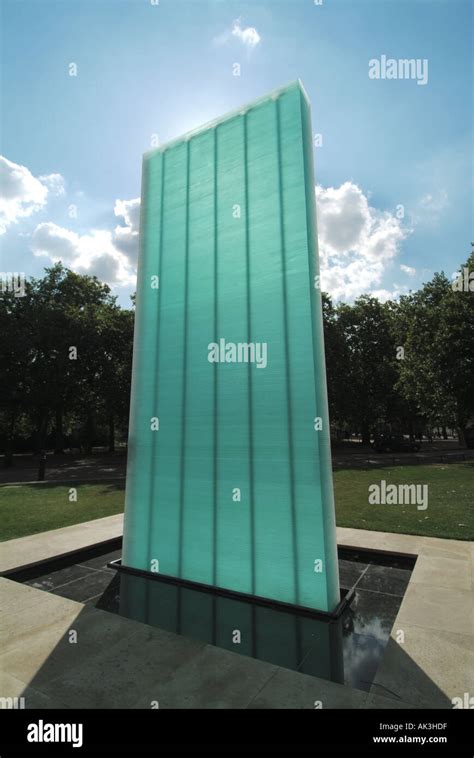 London part of The National Police Memorial looking skywards Stock Photo - Alamy