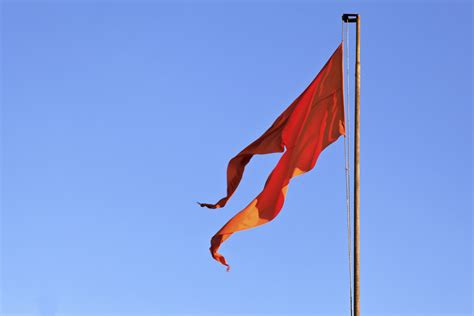 Saffron flag flying over Hindu Temple | Hindu temple iconic … | Flickr