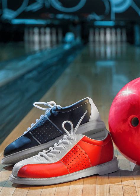 The 4 Best Bowling Shoes: Enhance Your Strikes!