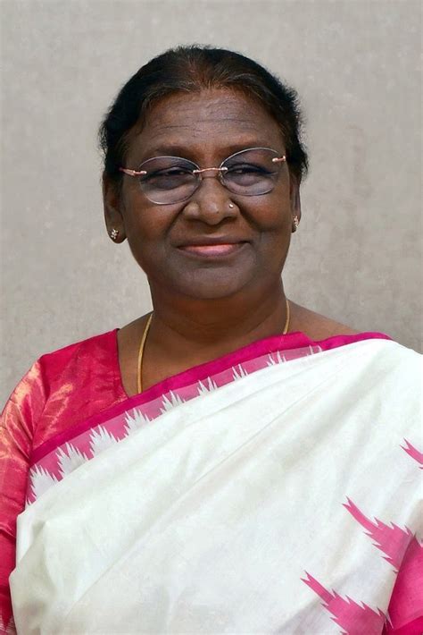 President Smt Droupadi Murmu graces 3rd Convocation of Doon University – India Education ...