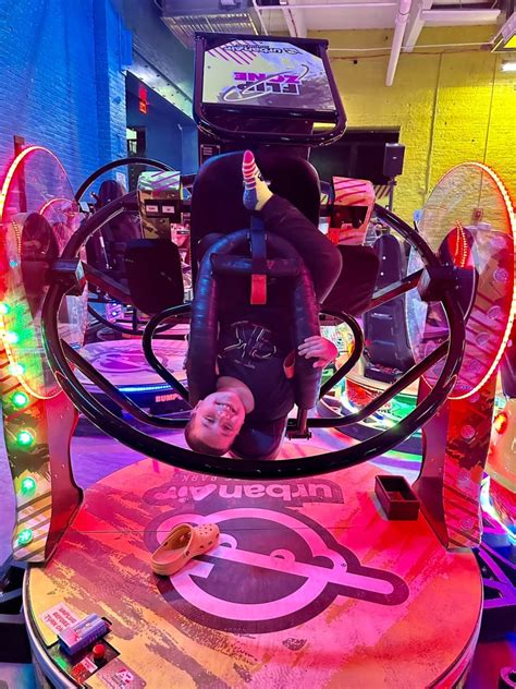 Indoor amusement park now open in Brooklyn