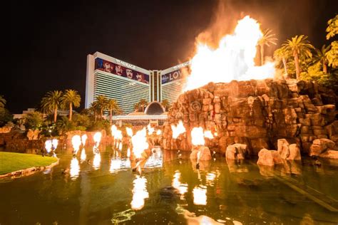 Mirage Hotel Casino and Volcano Eruption Show at Night - Las Vegas, USA ...