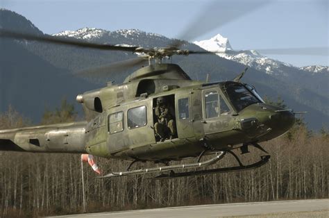 Helicopter Photos: CH-146 Griffon