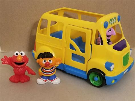 Playskool Sesame Street School Bus Count Von Count Bus Driver with Elmo + Ernie | #2023128810