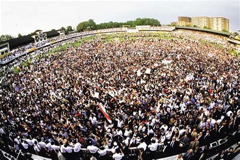 BBC News | In pictures: India cricket, Triumph