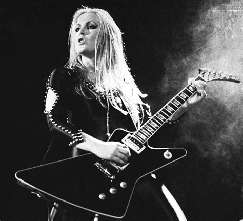 Lita Ford - Biografía completa | FUZZ MUSIC