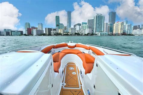 BOAT RENTAL MIAMI: 9 AWESOME OPTIONS YOU'RE GOING TO LOVE