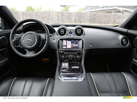 2013 Jaguar XJ XJ AWD Dashboard Photos | GTCarLot.com