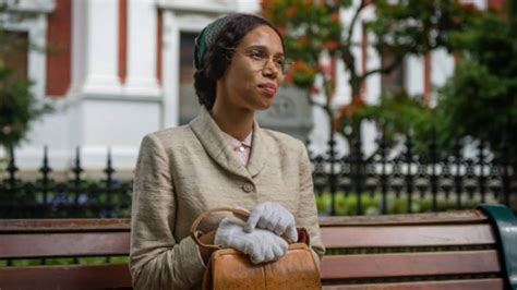 5 Movies & TV Shows You Should See That Tell Rosa Parks' Story