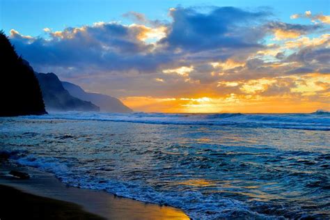 Seven Perfect Places to Watch the Sunset on Kauai | Kauai Calls