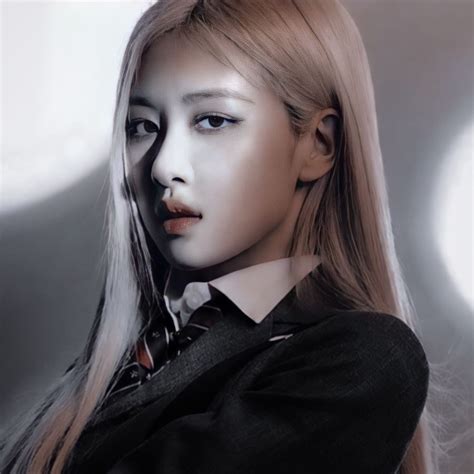 © 𝒍𝒆𝒂𝒅𝒆𝒓𝒌𝒚𝒐𝒐𝒏𝒈 — ROSÉ | Râu, Ảnh vui