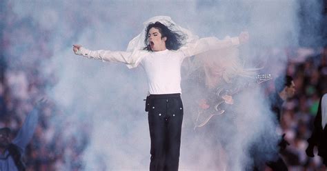 Remembering Michael Jackson's Epic Super Bowl Halftime Show - Michael Jackson Official Site