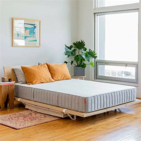 Mattresses in Boxes to Maximize Comfort and Minimize Effort | Apartment ...