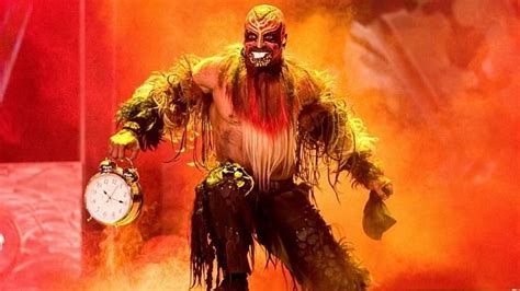 What does former WWE superstar the Boogeyman look like without makeup?