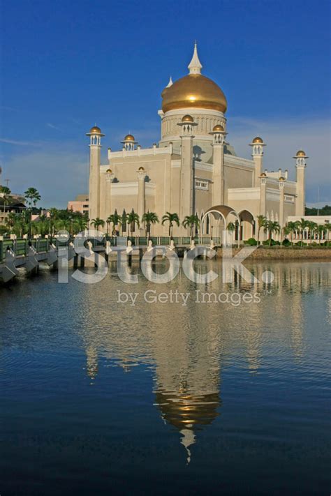 Mosque In Brunei Stock Photo | Royalty-Free | FreeImages