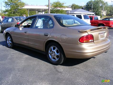 1999 Gold Metallic Oldsmobile Intrigue GLS #36346983 Photo #3 ...