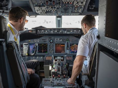 How Does Pilot Training Prepare You for Airline Careers?