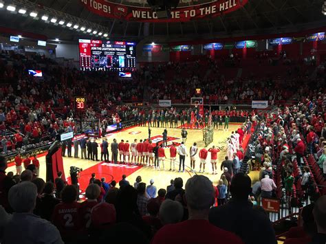 WKU Basketball: 49ers Stun Tops 72–70 to Open Pod Play | by Alex ...