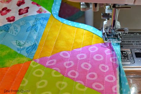 Sew Fresh Quilts: Binding Inside Corners Tutorial