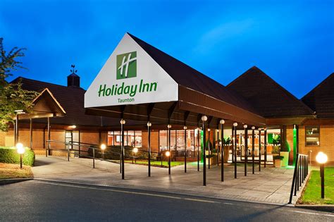 HOLIDAY INN TAUNTON M5, JCT.25, AN IHG HOTEL - Updated 2022