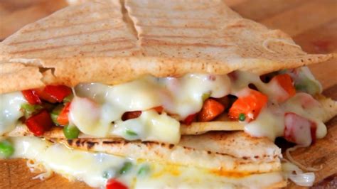 Pita Sandwich Recipe That Is Bursting With Flavor!